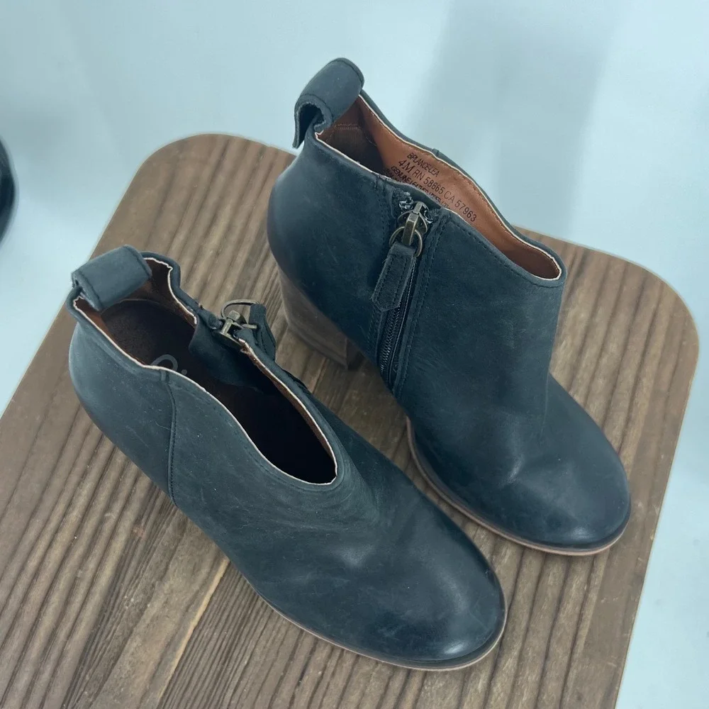 BP. Lance Black Leather Ankle Boots Block Heel Booties Size 4M NWOT